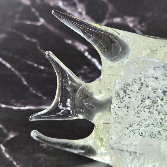 Patricia Faye Clear White Glass Fish Figurines Paperweights Set of 2 - Picture 10 of 11